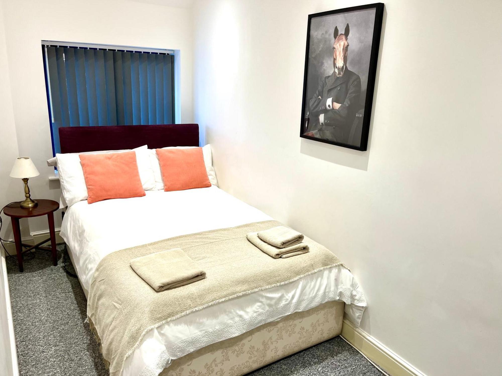 Premium Apartments Thatcham Broadway Eksteriør bilde